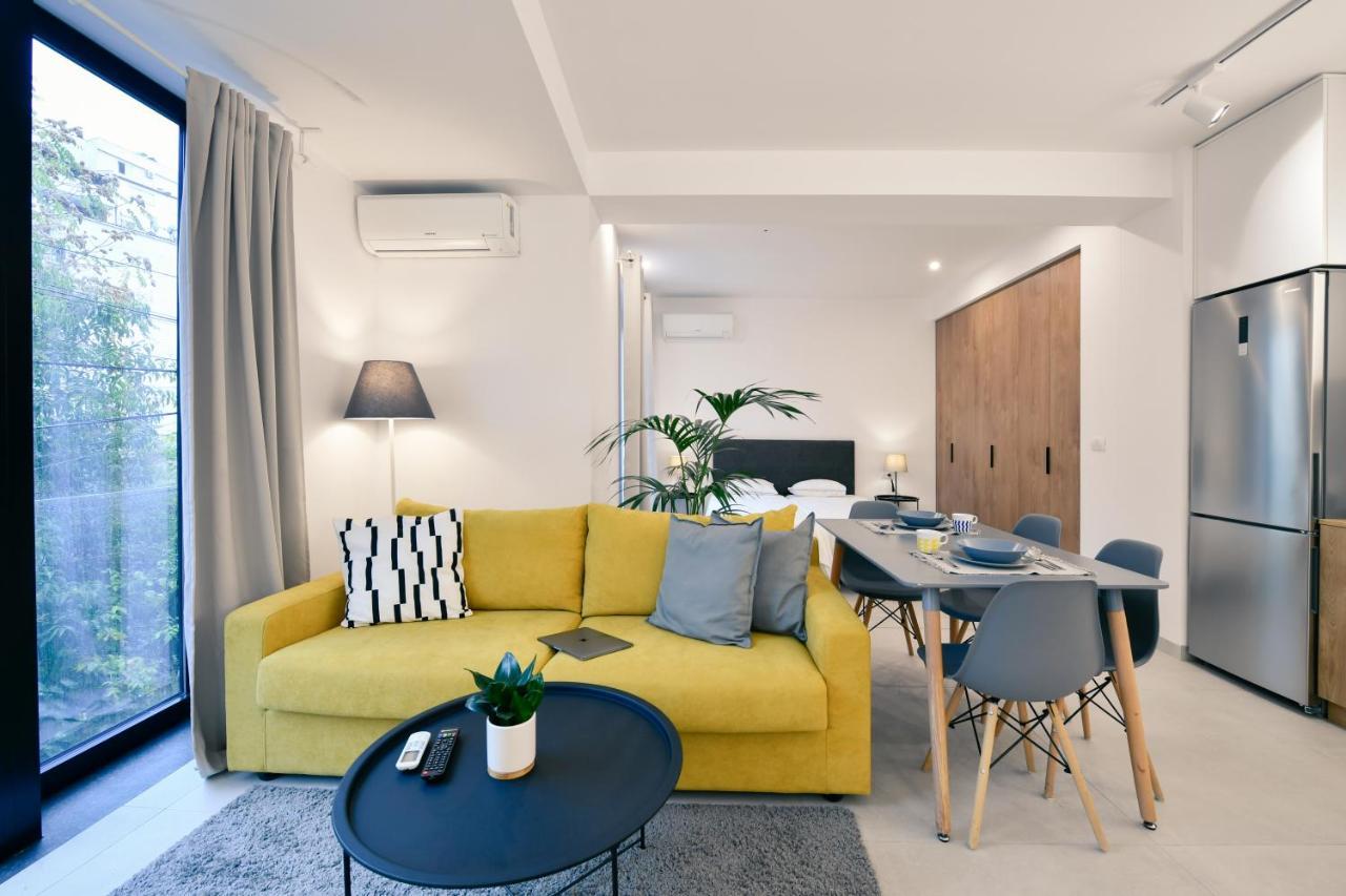 Collective Urban Villa In Tirana Exterior foto